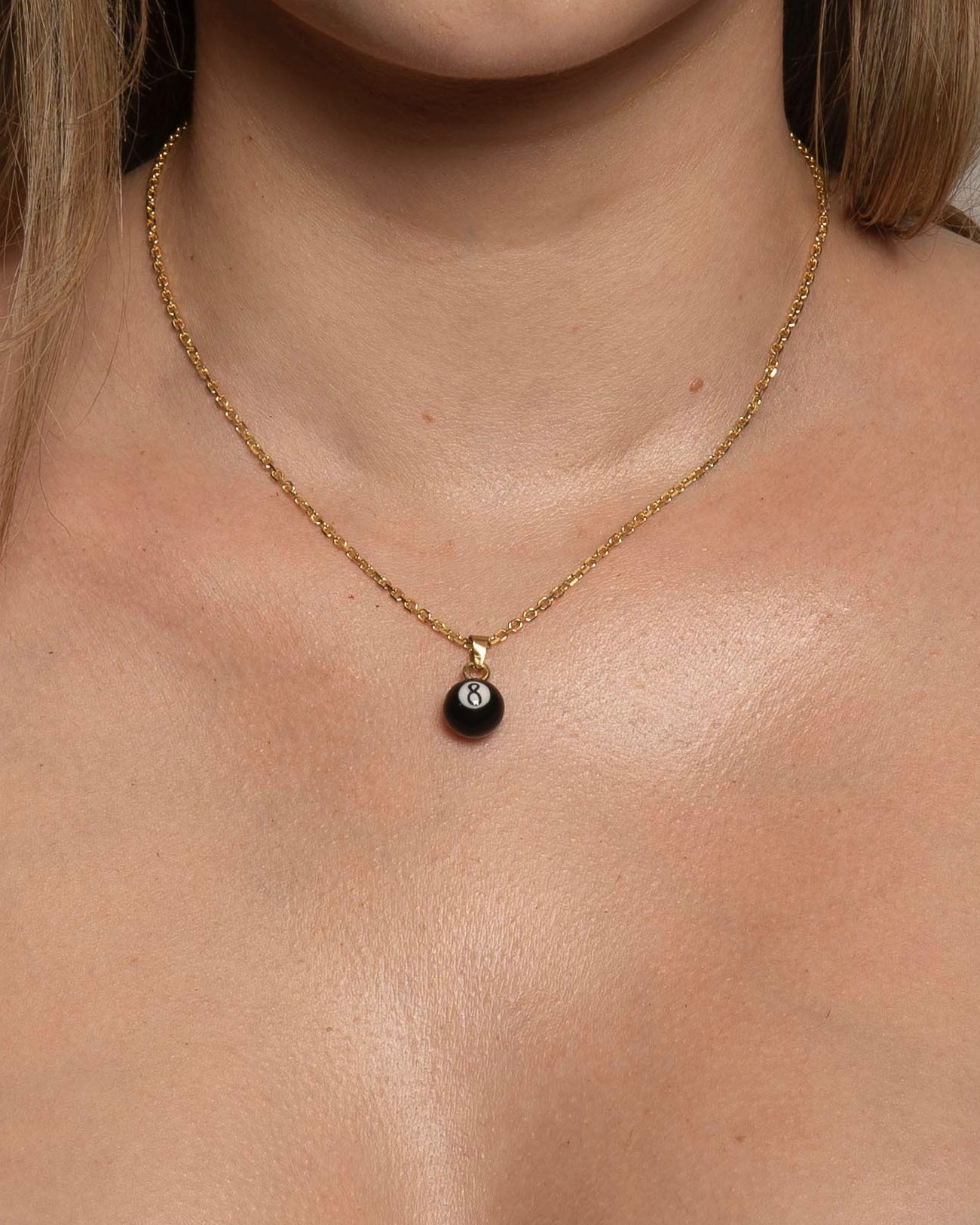 WHYAT Necklace with 8-Ball pool 