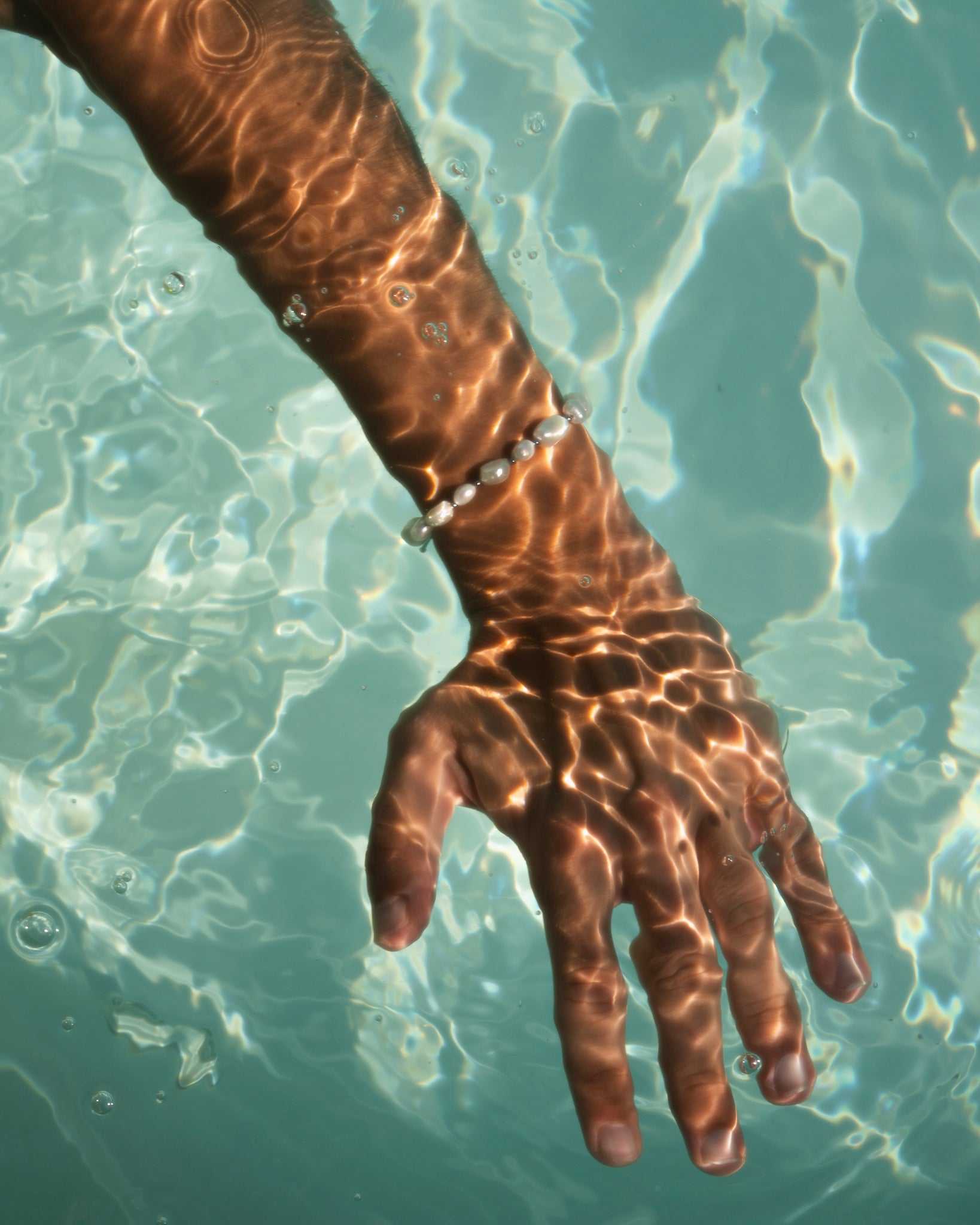  Freshwater pearl bracelet