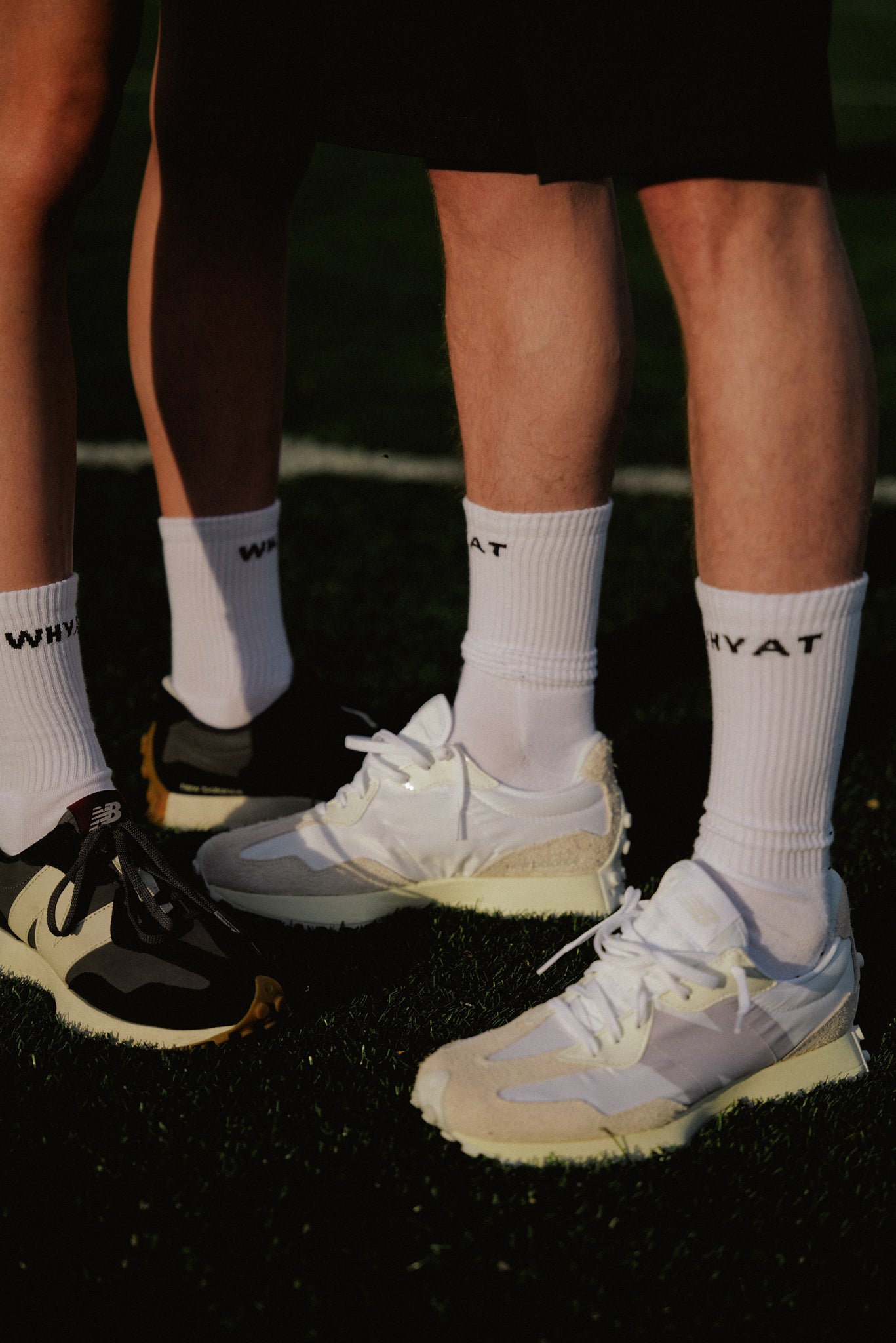 WHYAT-Logo Socks -white